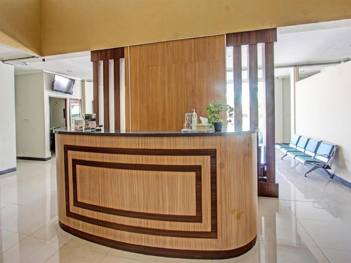 Oyo 91617 Hotel Mutiara Lombok Dış mekan fotoğraf