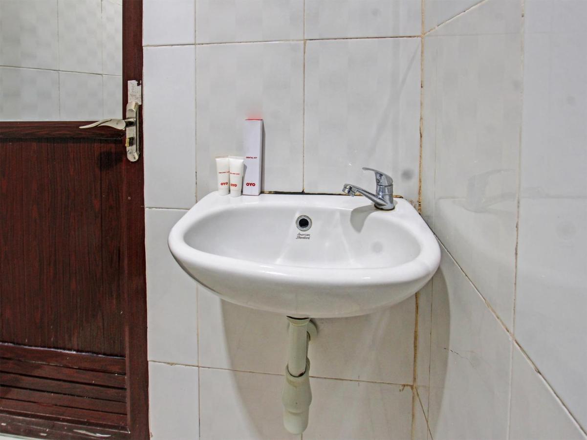 Oyo 91617 Hotel Mutiara Lombok Dış mekan fotoğraf