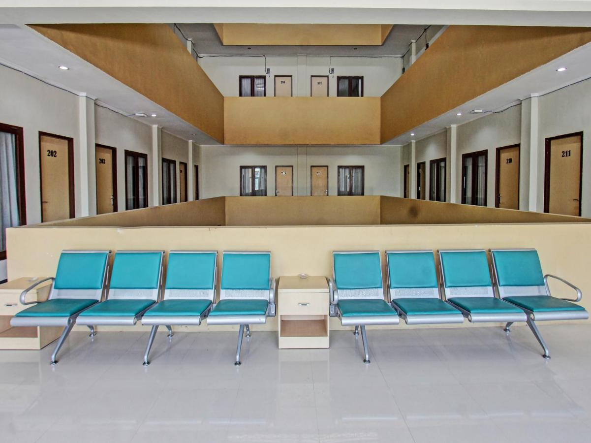 Oyo 91617 Hotel Mutiara Lombok Dış mekan fotoğraf