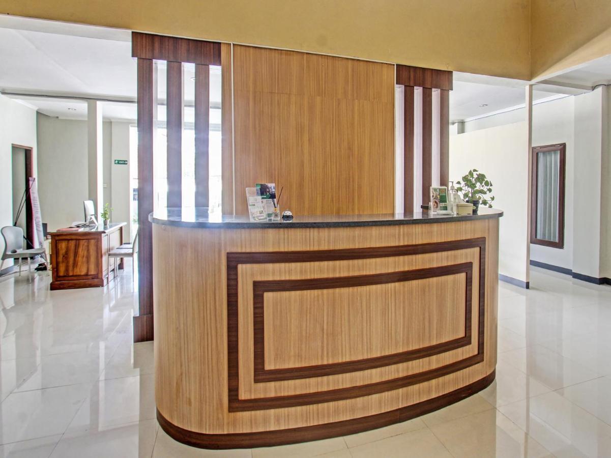 Oyo 91617 Hotel Mutiara Lombok Dış mekan fotoğraf