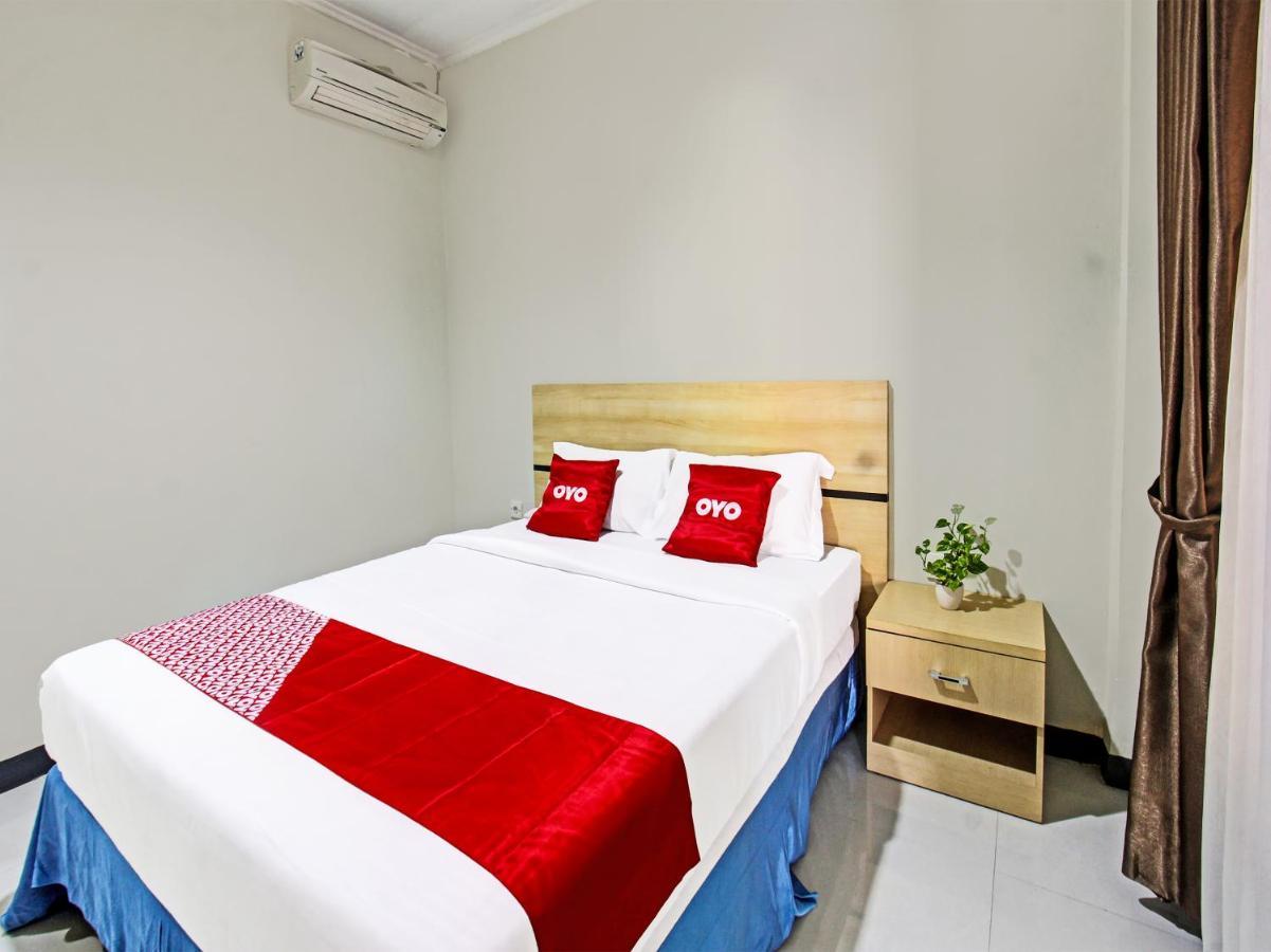 Oyo 91617 Hotel Mutiara Lombok Dış mekan fotoğraf